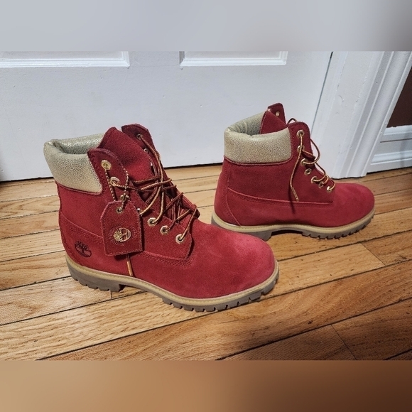Timberland Holiday ‘Nice’ Themed Red Suede 6” Boots Men\'s Size 9 main image 8
